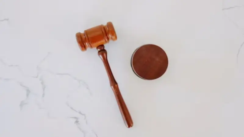 When Do You Need a Labour Lawyer in Toronto?
